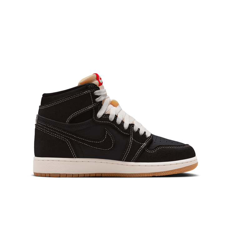 Air Jordan 1 Retro High OG Flight Club (GS) Angle 2