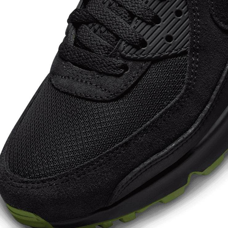 Nike Air Max 90 Black Chlorophyll Angle 4