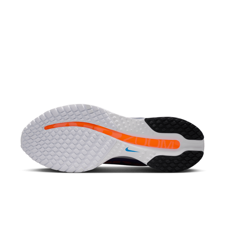 Nike Pegasus Premium Knicks Angle 1