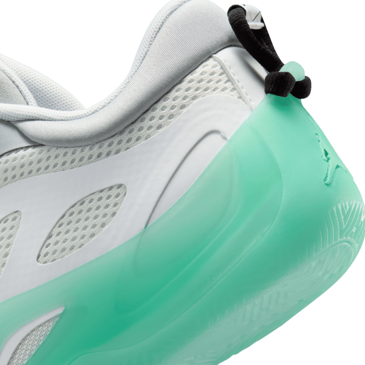 Jordan Heir Series 2 White Metallic Silver (W) Angle 7