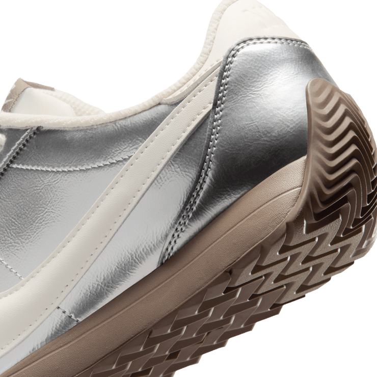 Nike Pacific Metallic Silver (W) Angle 7