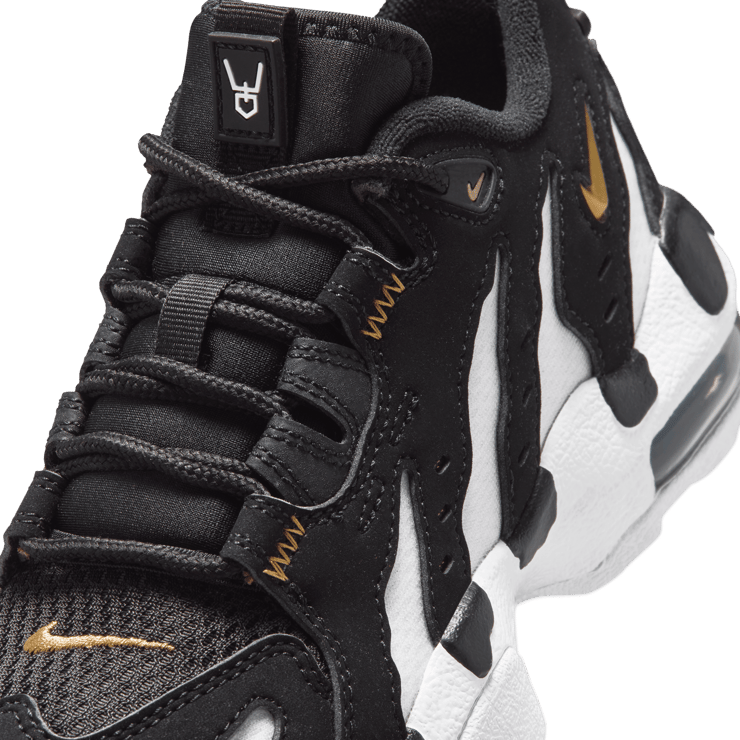 Nike Air DT Max '96 Low Black Metallic Gold (GS) Angle 6