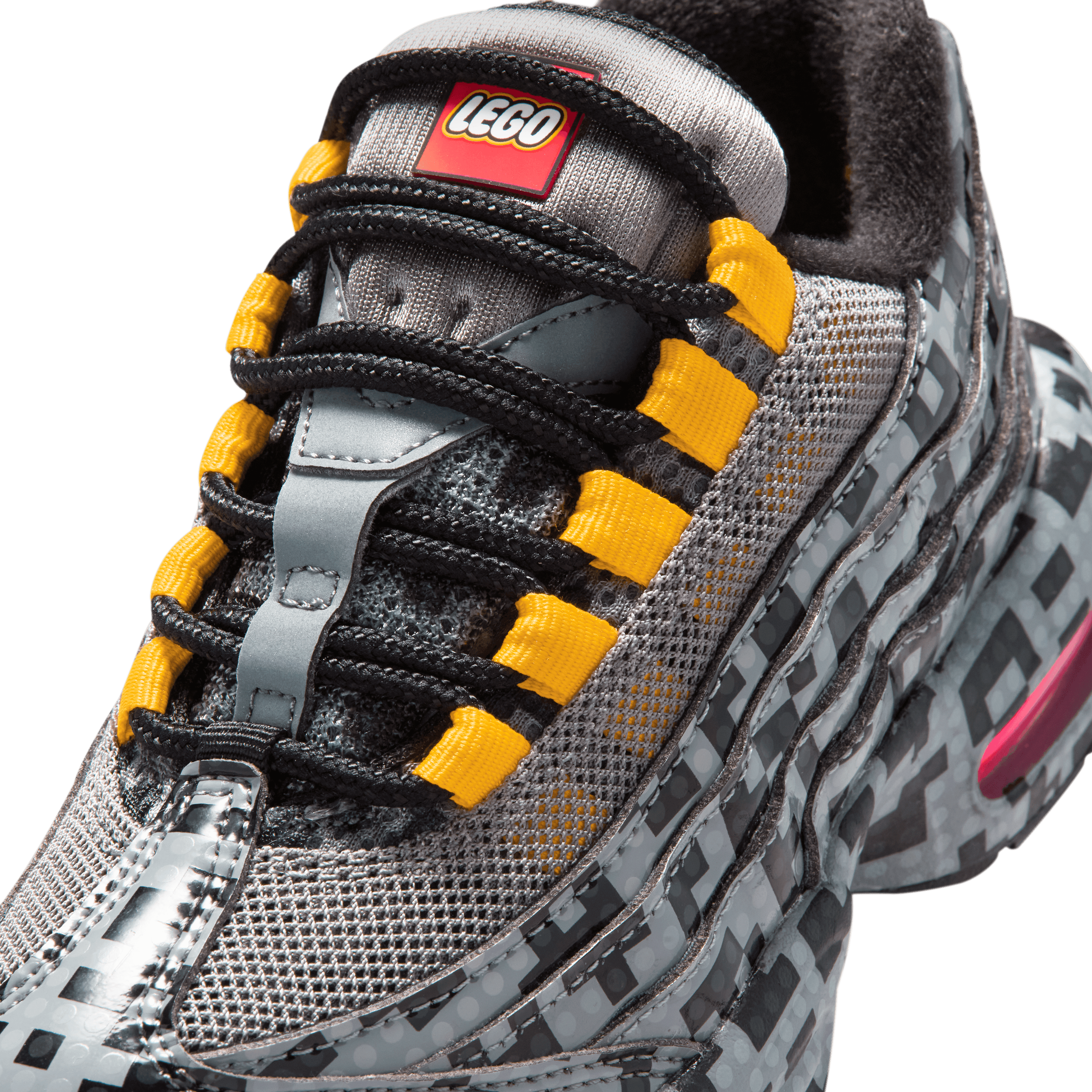 Nike Air Max 95 LEGO Pixel Camo (PS) Angle 6
