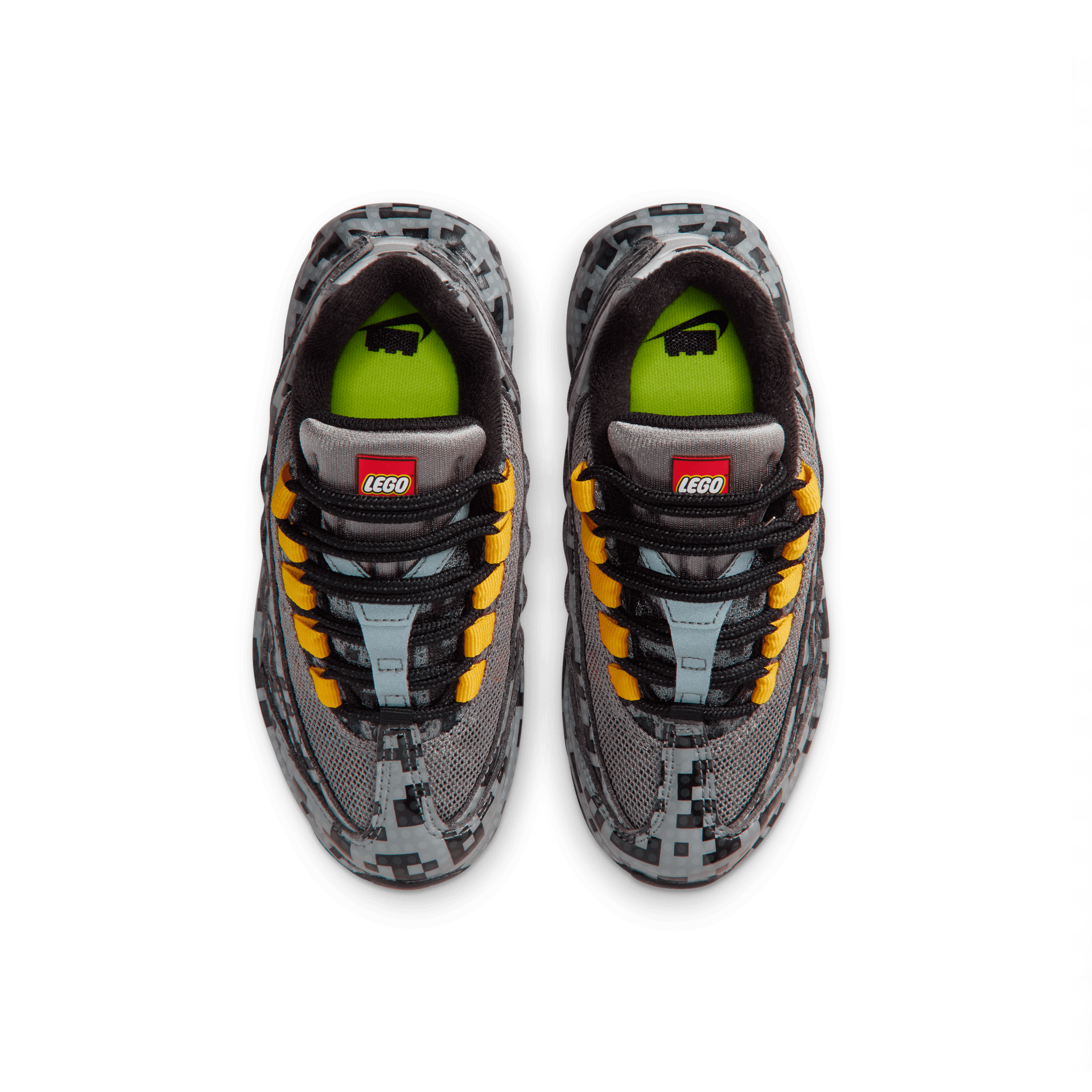 Nike Air Max 95 LEGO Pixel Camo (PS) Angle 3