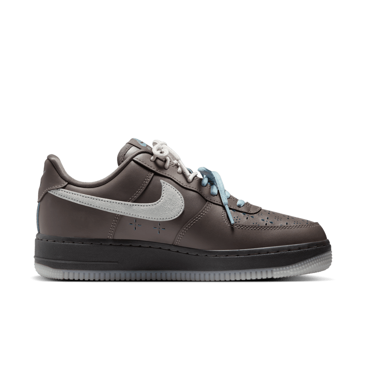 Nike Air Force 1 Low Ridgerock (W) Angle 2