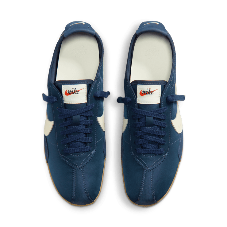 Nike Moon Shoe OG Midnight Navy (W) Angle 2