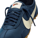 Nike Moon Shoe OG Midnight Navy (W) Angle 4