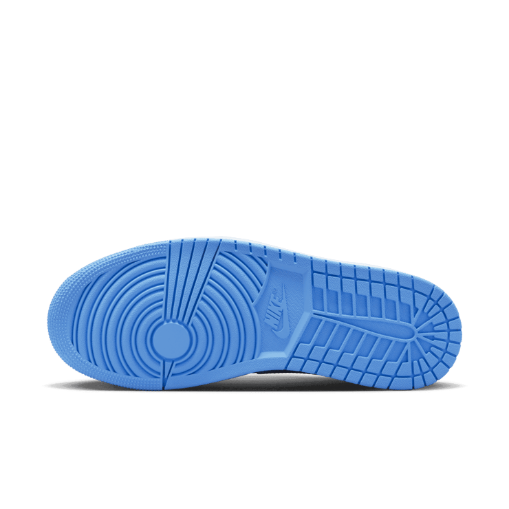 Air Jordan 1 Retro High OG UNC Toe Angle 0