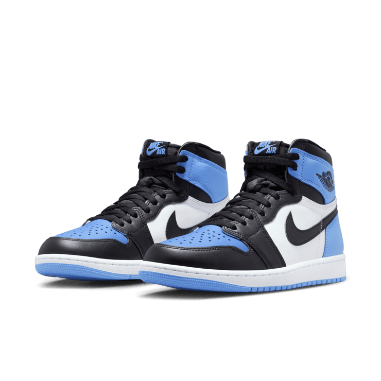Air Jordan 1 Retro High OG UNC Toe Angle 2