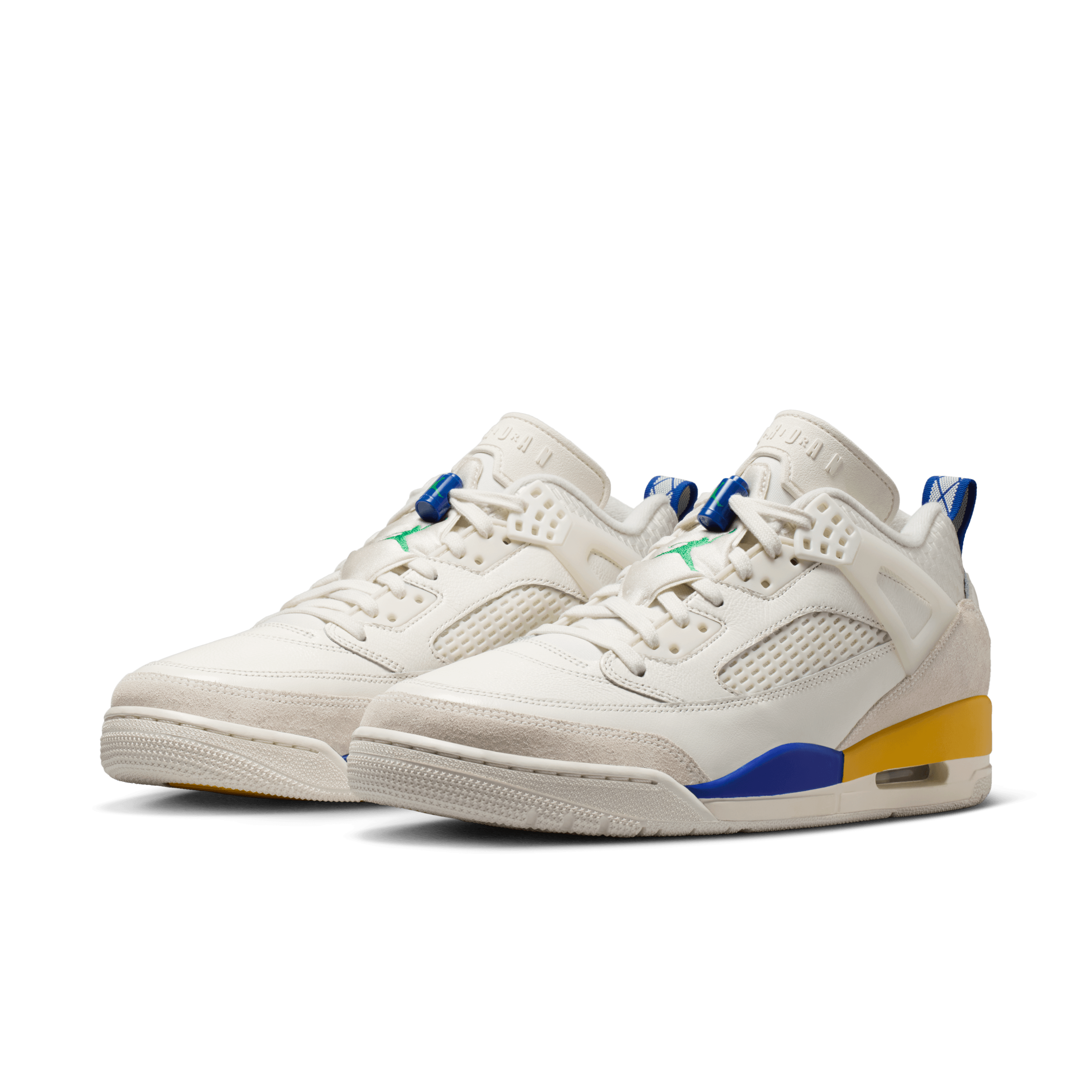 Jordan Spizike Low Brazil Angle 4