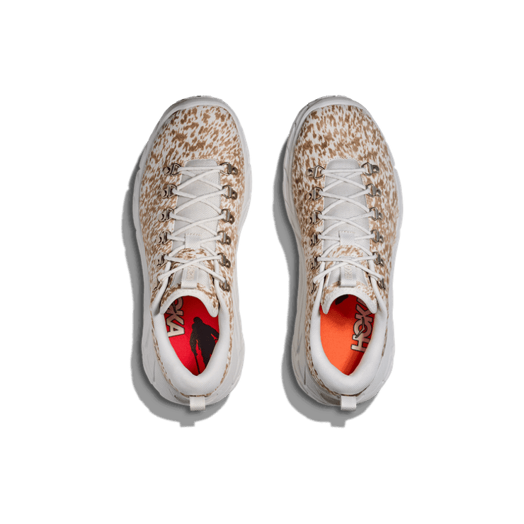 Hoka Tor Summit+ Cowprint White Angle 0
