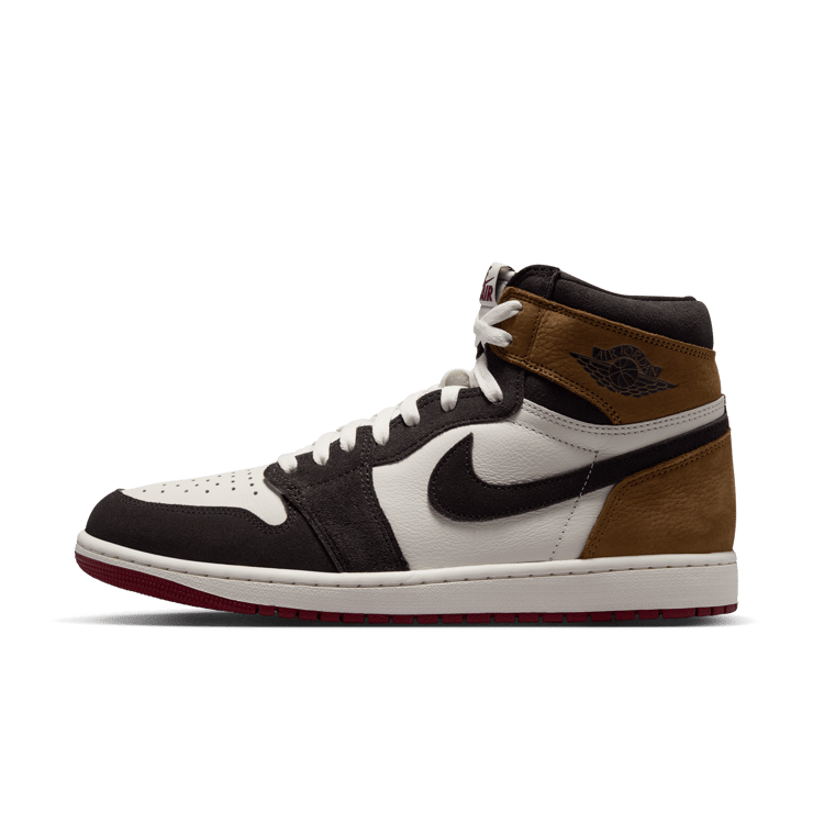 Air Jordan 1 Retro High OG Love The Game Angle 0