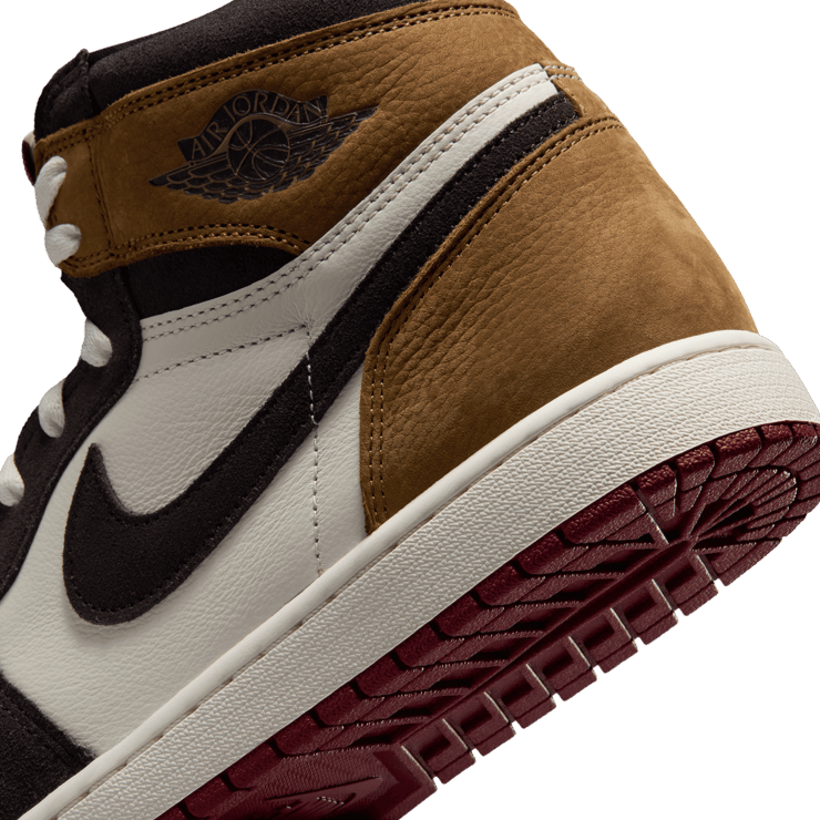 Air Jordan 1 Retro High OG Love The Game Angle 7