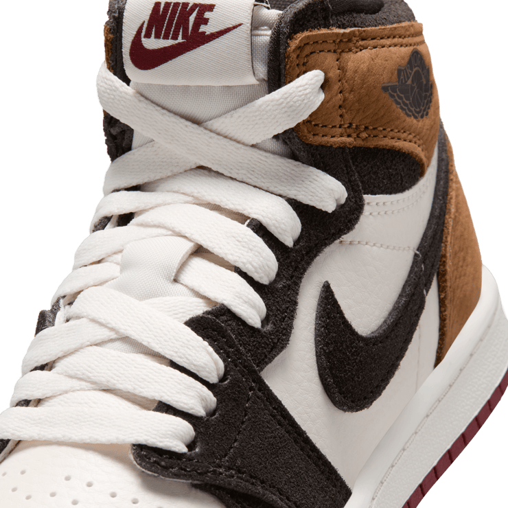 Air Jordan 1 Retro High OG Love The Game (PS) Angle 6