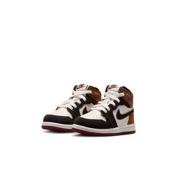 Air Jordan 1 Retro High OG Love The Game (TD) Angle 4