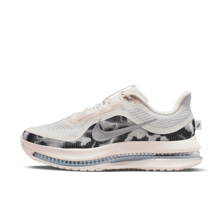 Nike Pegasus Premium Smoke Angle 0