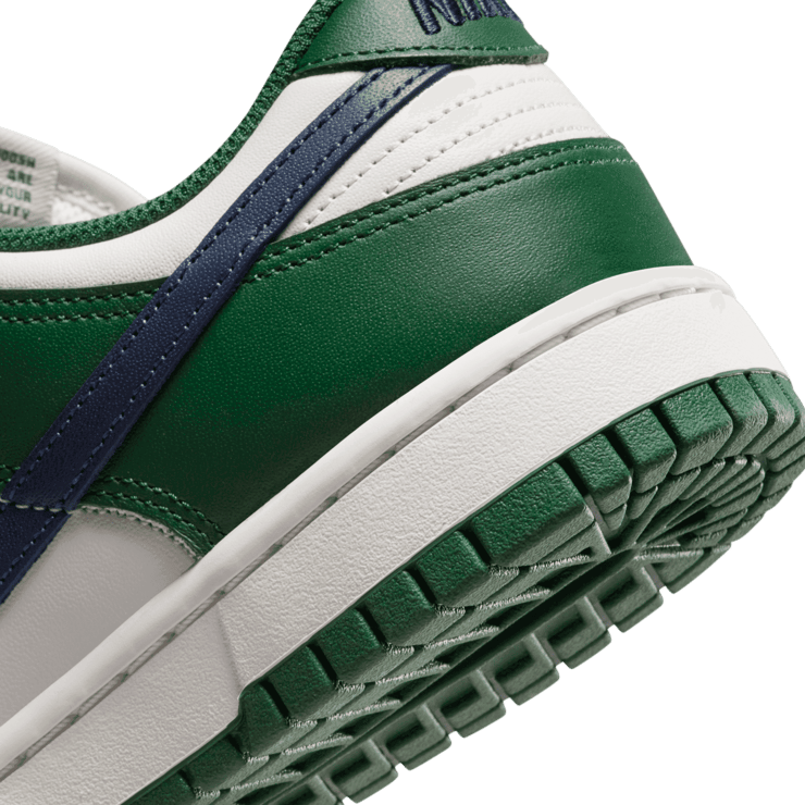 Nike Dunk Low Gorge Green Midnight Navy Angle 5