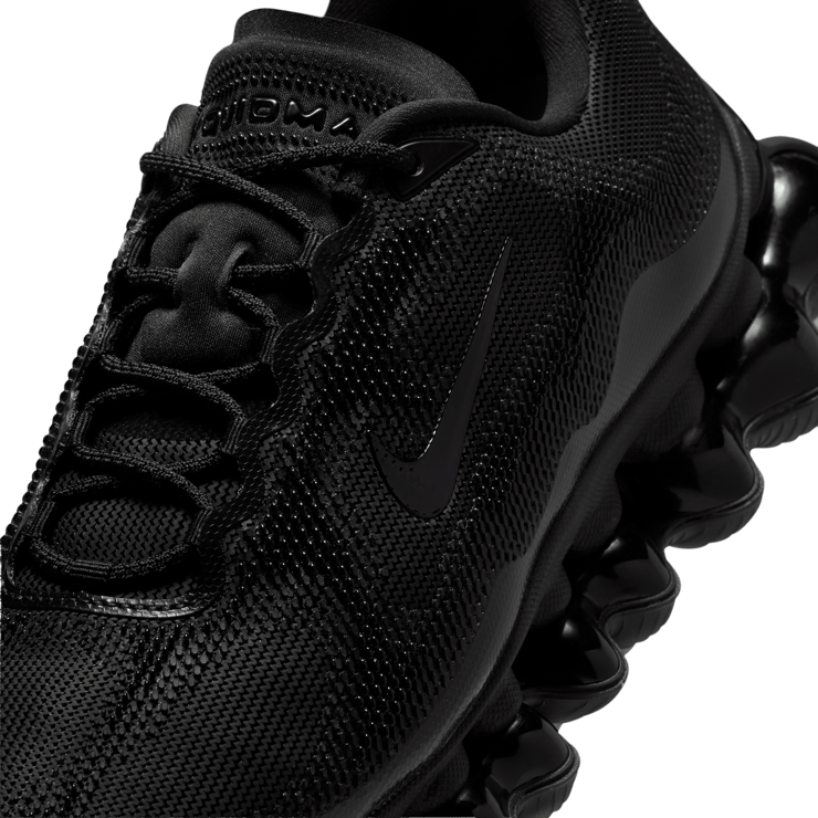 Nike Air Liquid Max Triple Black Angle 6