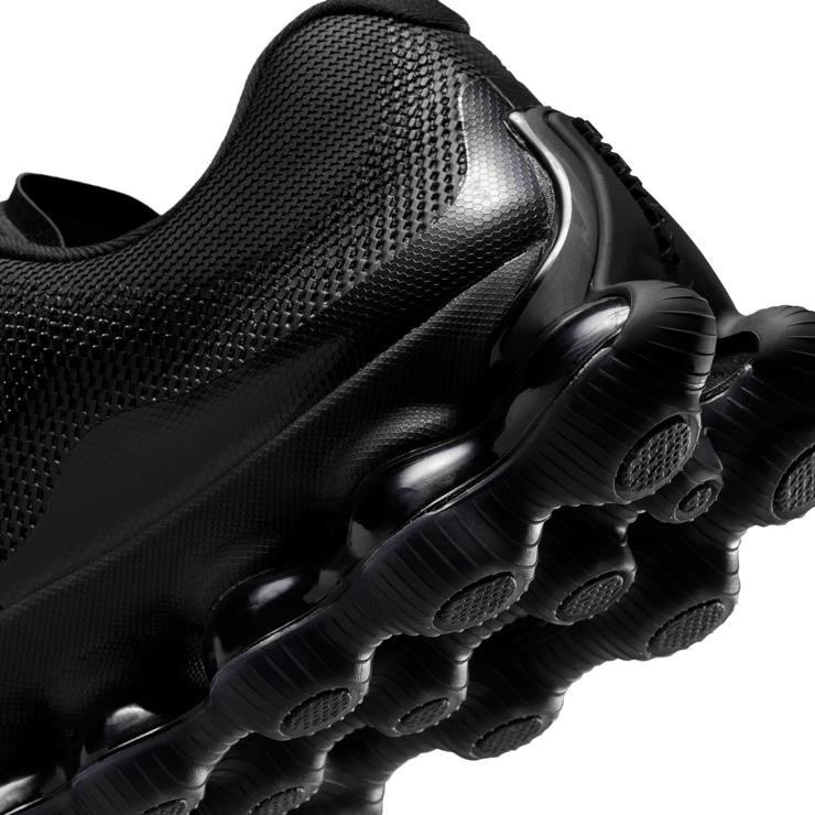 Nike Air Liquid Max Triple Black Angle 7