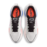 Nike Vomero 18 National Runner's Day Pack Angle 3