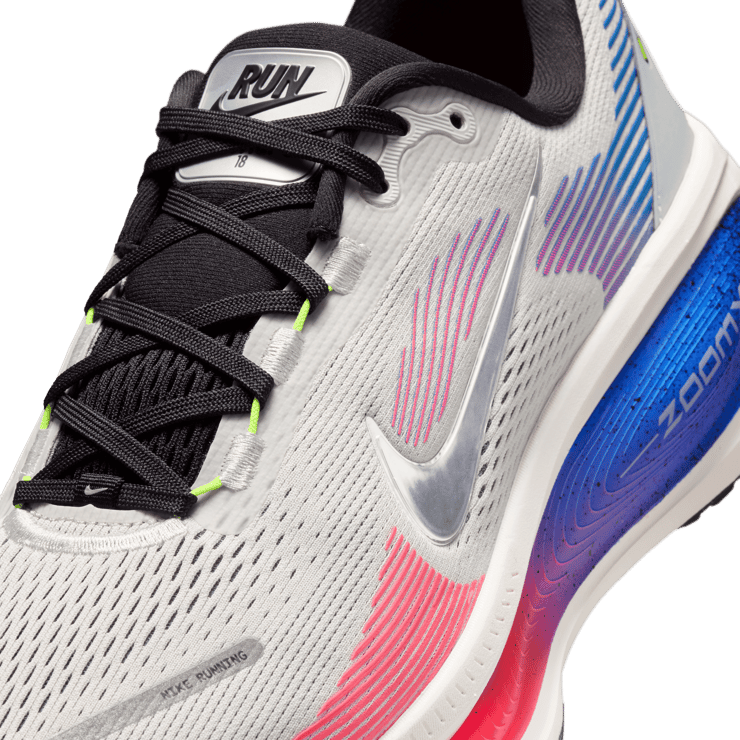 Nike Vomero 18 National Runner's Day Pack Angle 6