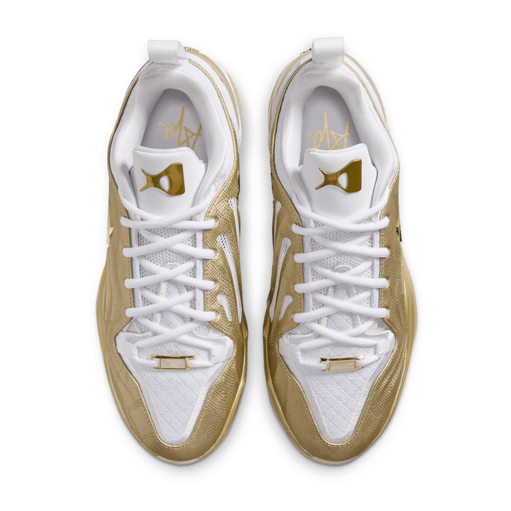 Nike A'Two Gold Standard Angle 3