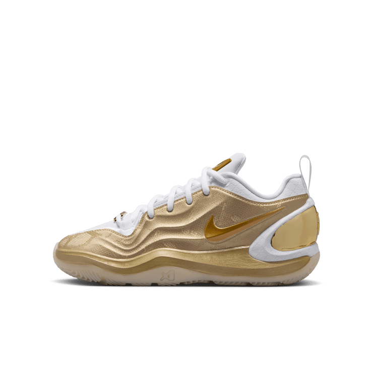 Nike A'Two Gold Standard (GS) Angle 0
