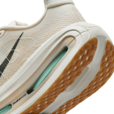 Nike Vomero Premium Pale Ivory Angle 7