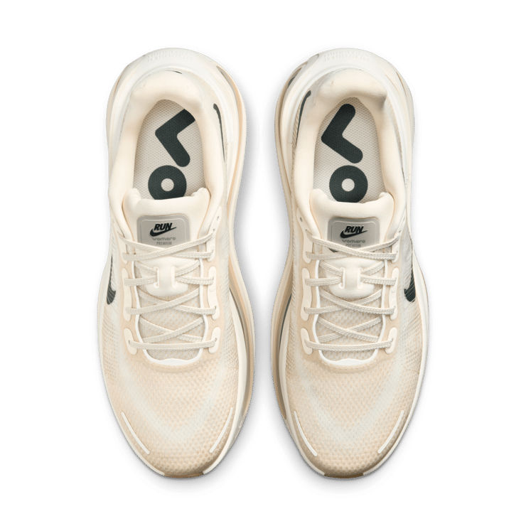 Nike Vomero Premium Pale Ivory Angle 3