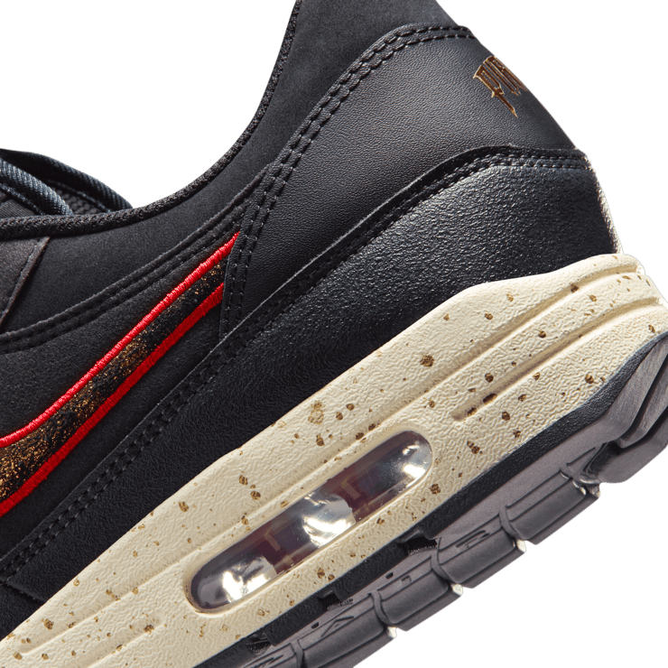 Nike Air Max 1 Pirates City Connect Angle 3