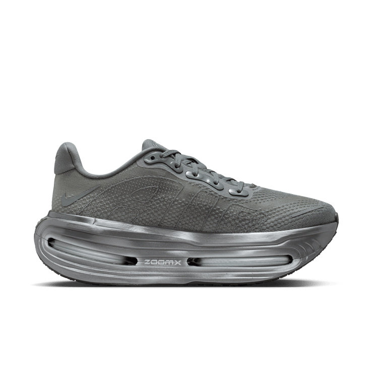 Nike Vomero Premium Isamaya Angle 2