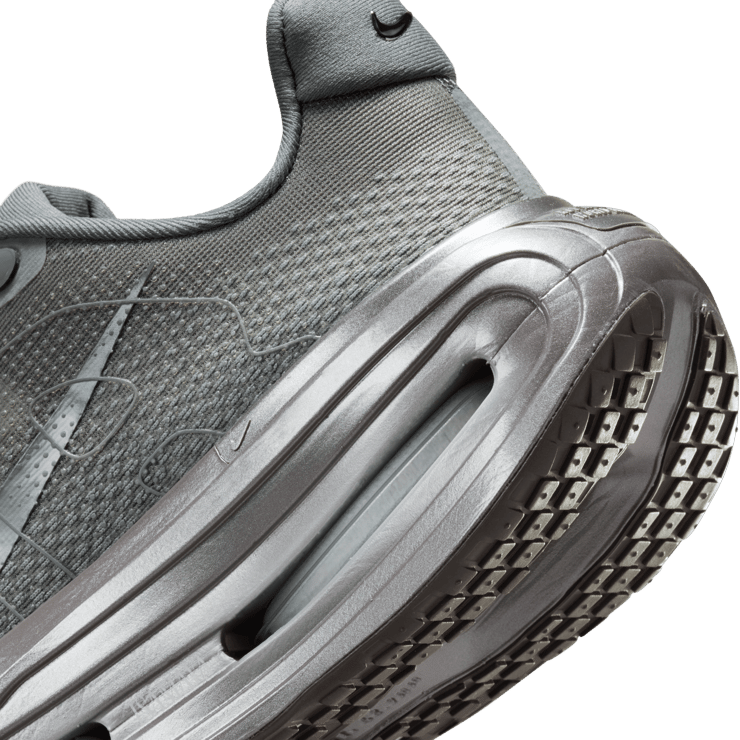 Nike Vomero Premium Isamaya Angle 7