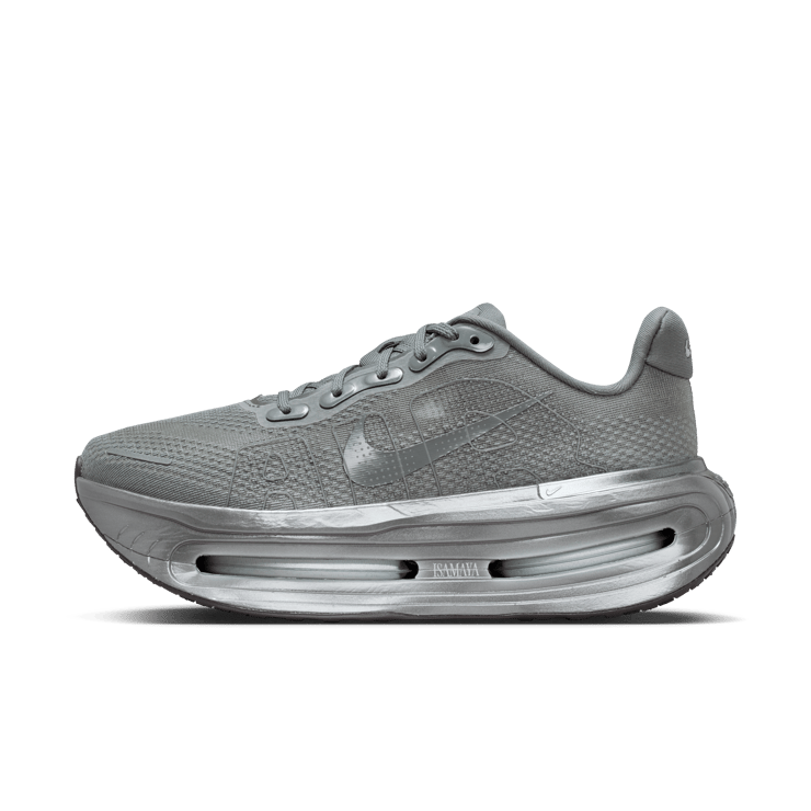 Nike Vomero Premium Isamaya Angle 0