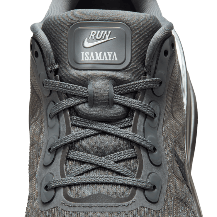 Nike Vomero Premium Isamaya Angle 8