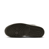 Jordan 1 Low SE Elephent Print Angle 1