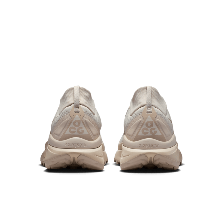 Nike ACG Zegama Cream II Safety Orange Angle 4