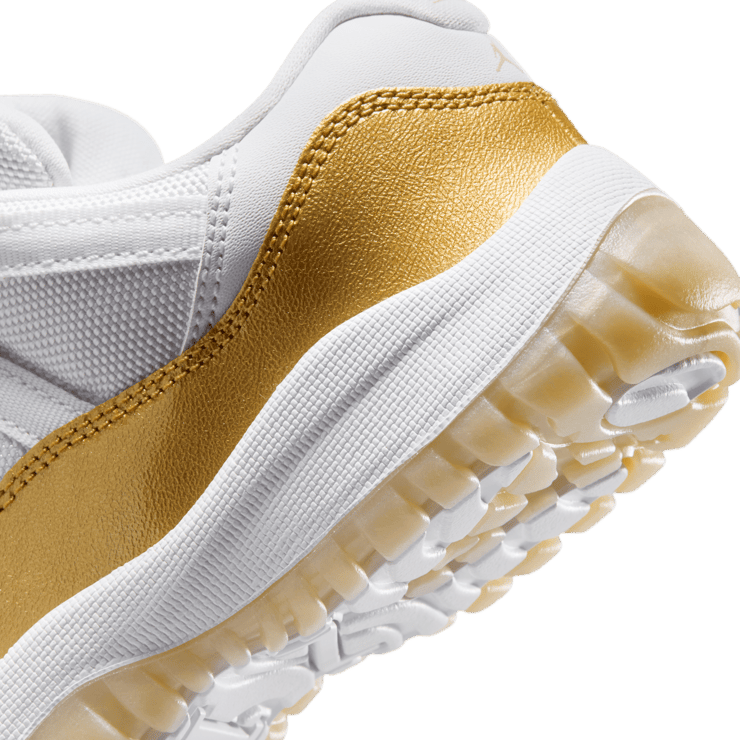 Air Jordan 11 Retro Low Mother's Day (PS) Angle 7