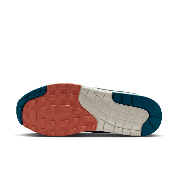 Nike Air Max 1 City Connect Brewers Angle 1
