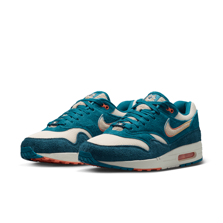 Nike Air Max 1 City Connect Brewers Angle 4