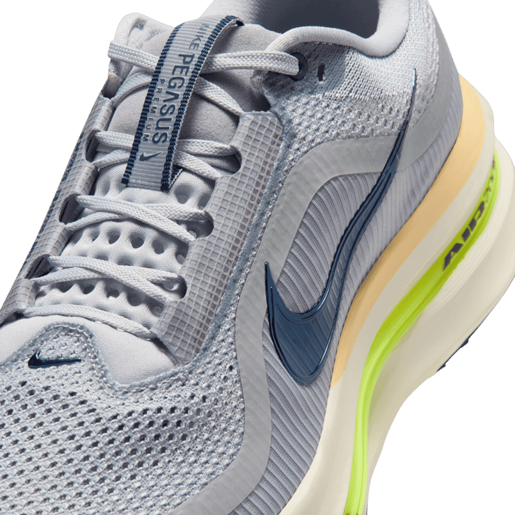 Nike Pegasus Premium Wolf Grey Angle 6