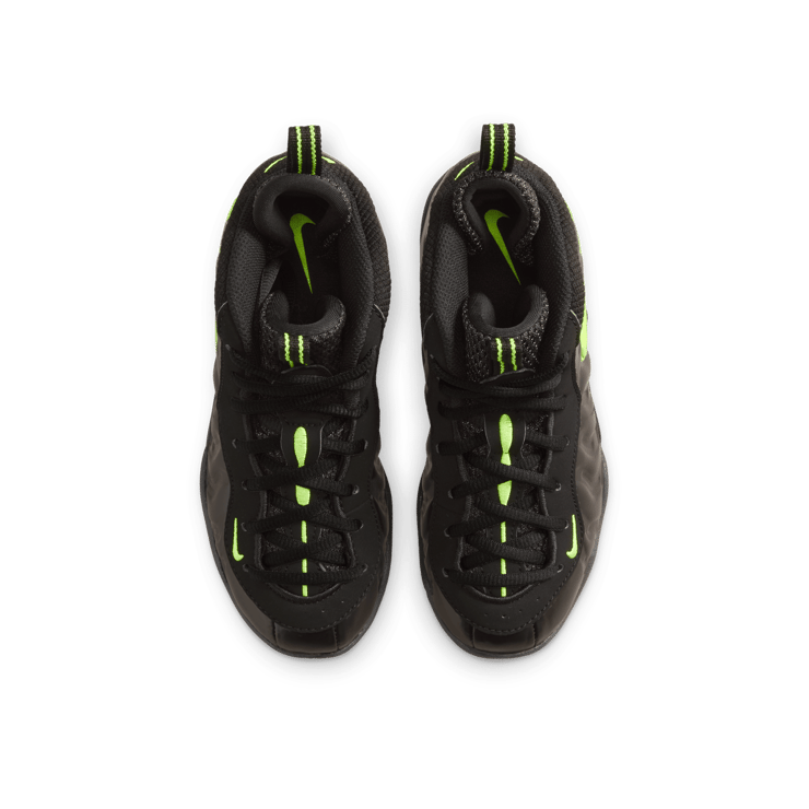 Nike Little Posite Pro Voltage (2026) (PS) Angle 3