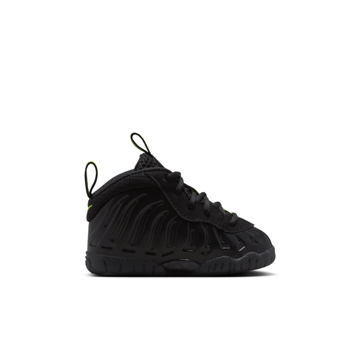 Nike Little Posite Pro Voltage (2026) (TD) Angle 2