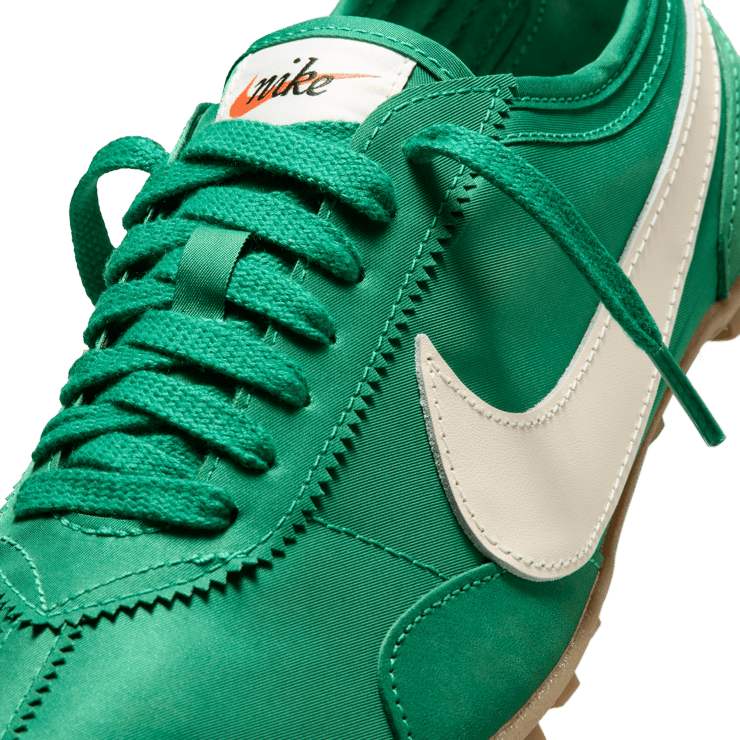 Nike Moon Shoe OG Malachite (W)  Angle 6