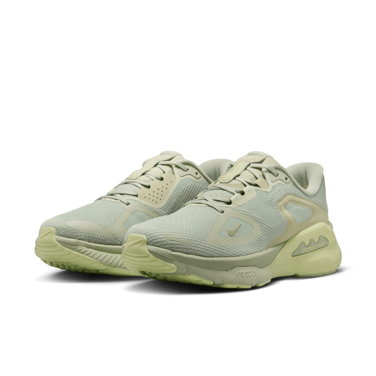 Nike Structure Plus Spruce Fog Angle 4