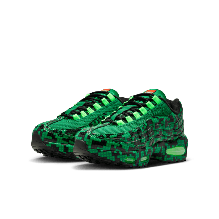 Nike Air Max 95 LEGO Lucky Green (GS) Angle 4