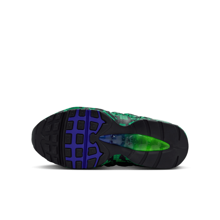 Nike Air Max 95 LEGO Lucky Green (GS) Angle 1