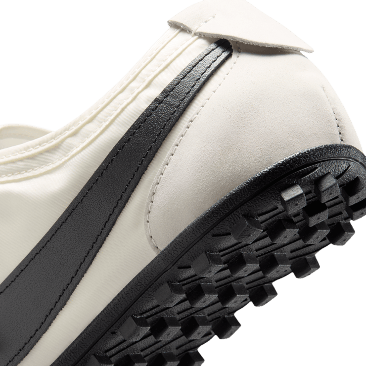Nike Moon Shoe OG Sail (W) Angle 7