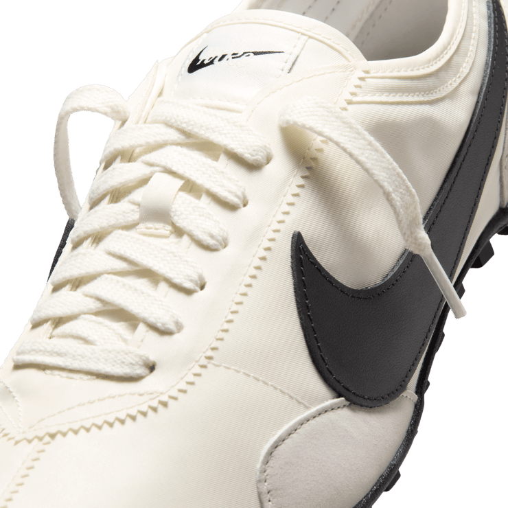 Nike Moon Shoe OG Sail (W) Angle 6