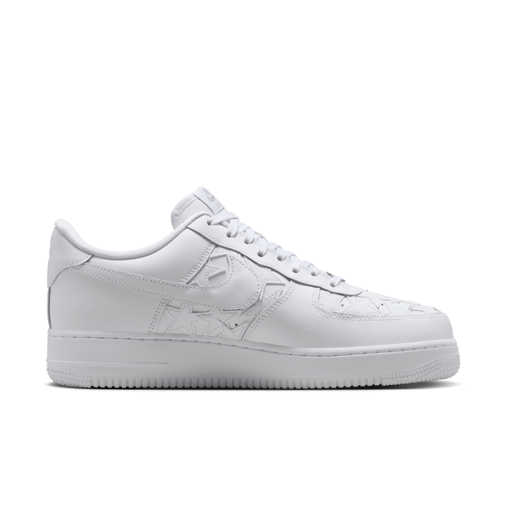 Nike Air Force 1 Low Stars Triple White  Angle 2