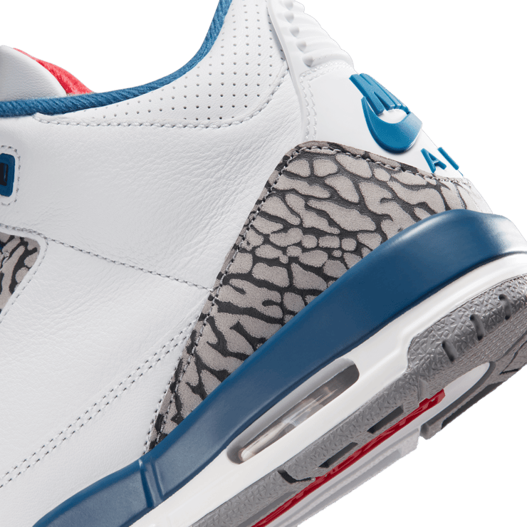 Air Jordan 3 Retro True Blue (GS) Angle 7